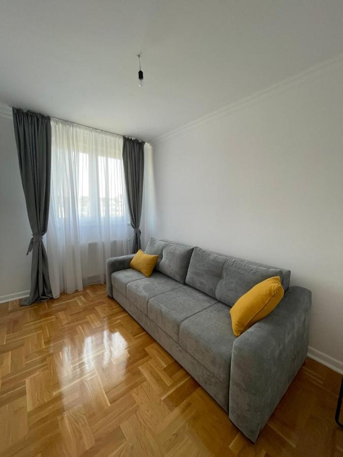 Penny Stan Na Dan Apartment Bijeljina Exterior photo
